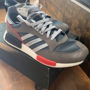 NWT Men’s Adidas Boston SuperxR1